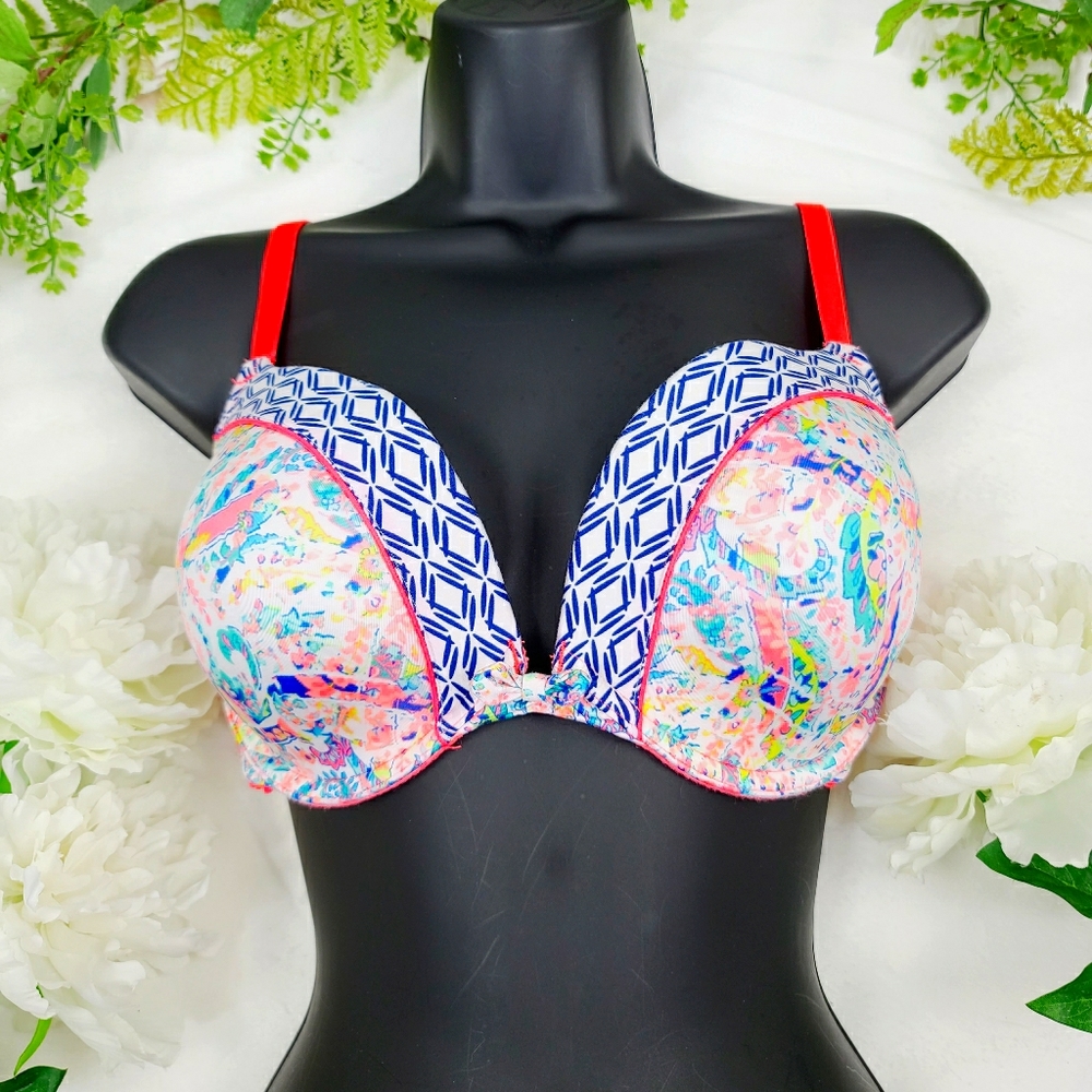 Victoria Secret Very Sexy Push Up Bra 36D